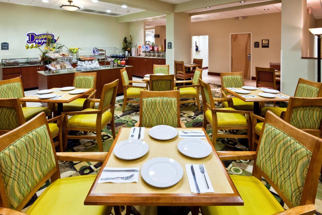 Express&suites Aeropuerto, An Ihg Hotel Monterrey
